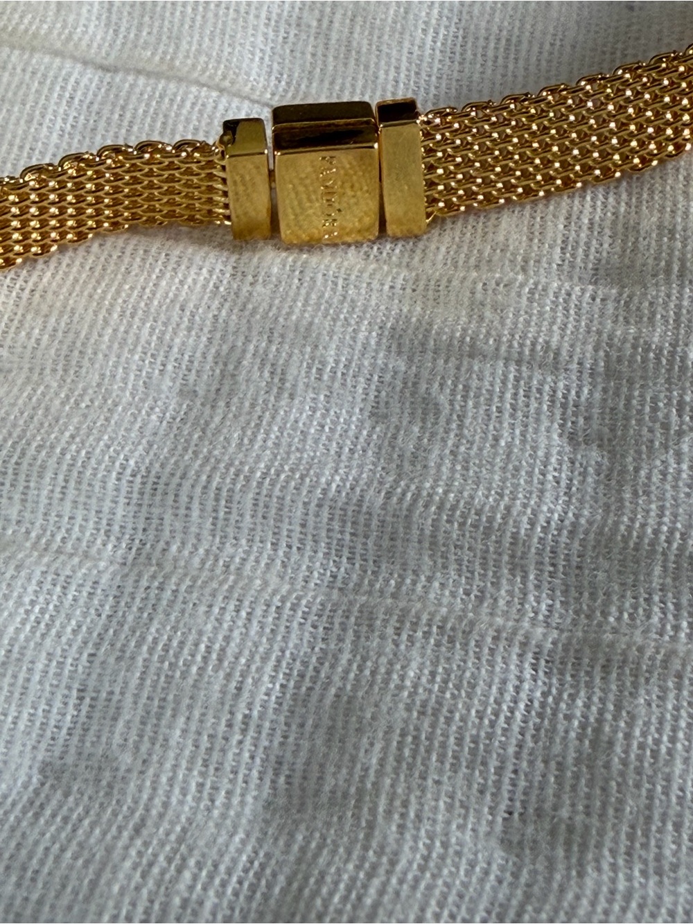 Pandora Gold Mesh Bracelet 7.75 inches new no box - Picture 2 of 6
